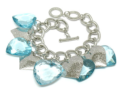 Transparent acrylic and metal heart charm bracelet