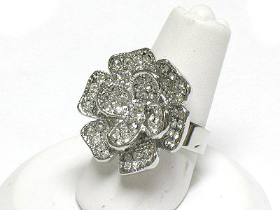 Crystal flower fashion ring - adjustable size