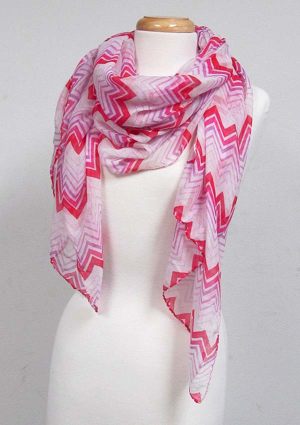 Gradient chevron pattern scarf