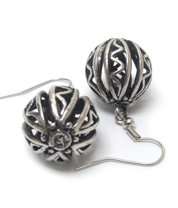 Retro tibetan silver hollow metal filigree ball earring 