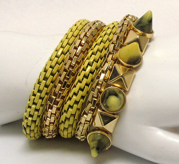 Metal and acryl spike pattern and tub snake stretch bracelet set of 5