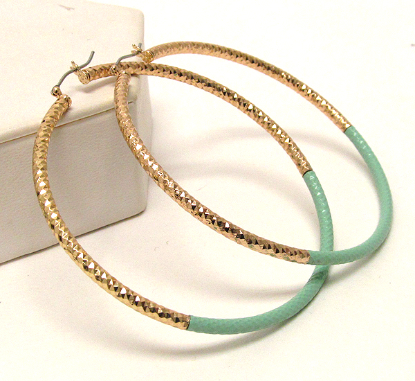 Tri metal hoop earring - hoops