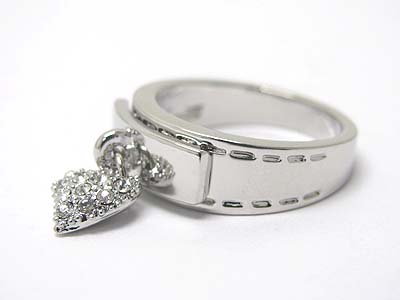 Crystal heart dangle metal ring