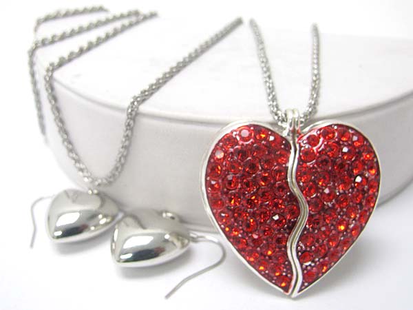 Valentine theme crystal couple puffy heart necklace - can be divided two - magnet inside