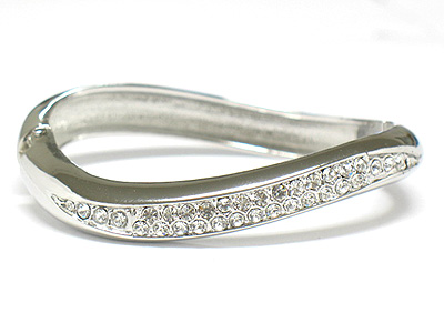 Crystal decorated metal curse style hinge bangle