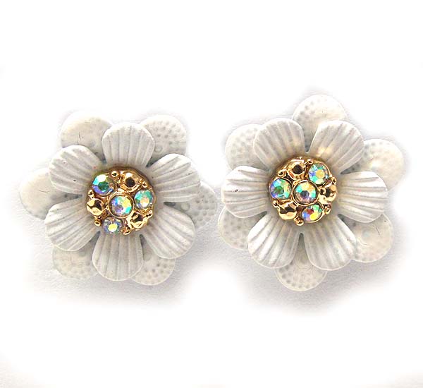 Crystal metal flower stud earring