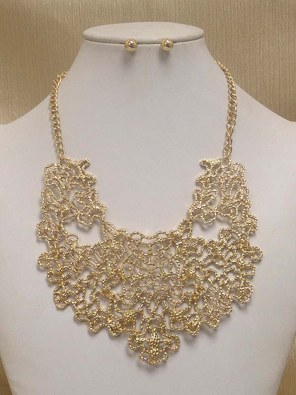 Metal filigree statement necklace earring set