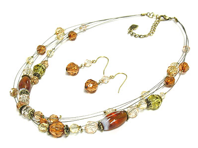 Multi strand bead and fine thread chain necklace set