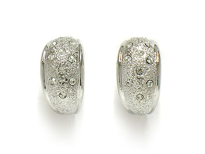 Crystal side puff metal arc earring