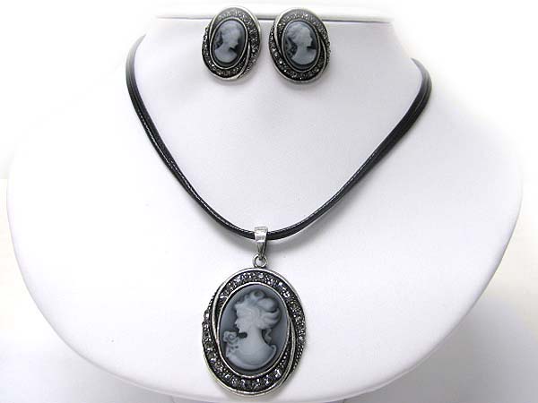 Crystal stud cameo pendant necklace earirng set