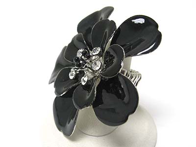 Large crystal stud enamel metal flower stretch ring