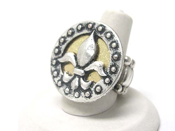 Two tone metal fleur de lis round stretch ring