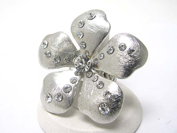 Crystal stun scratch metal flower stretch band ring - brass metal