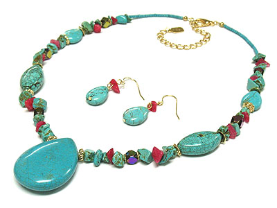 Turquoise and coral beads and tear drop pendant necklace and earring set