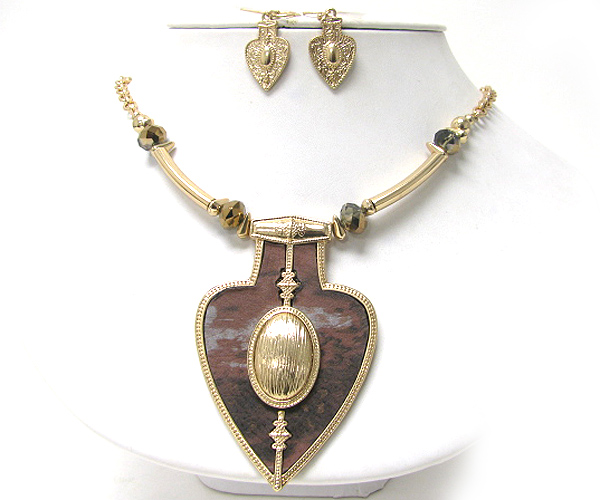 Wood and metal pendant necklace earrign set