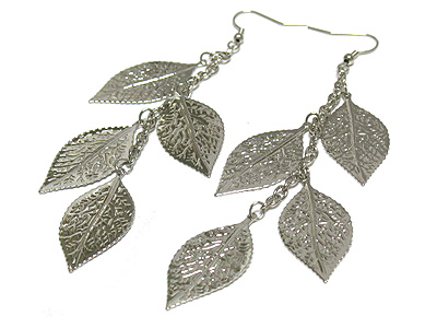 Metal leave drop earring