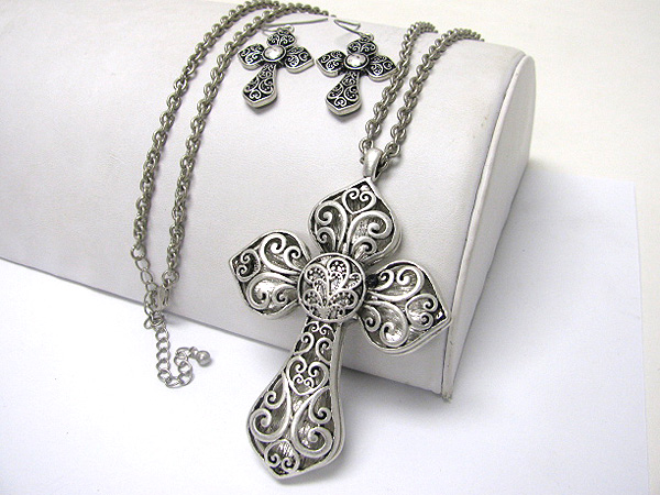 Detail filigree metal cross pendant long necklace earrign set