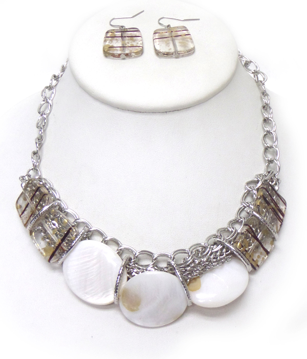 Polished shell disk with metal necklace set