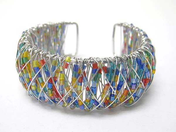 Acryl tube and metal wire cuff bangle