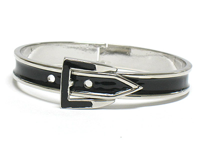 Color enameled metal belt style hingde bangle