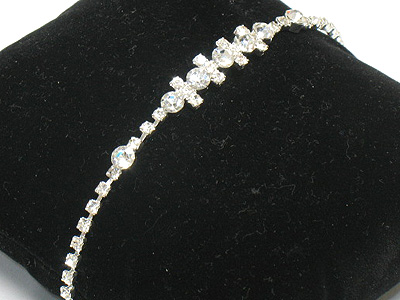 Simple line rhinestone link bracelet