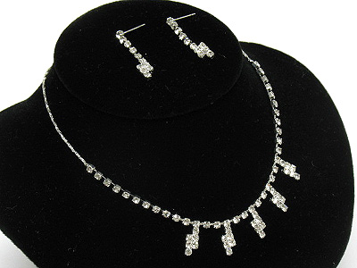 Rhinestone deco necklace and earring set