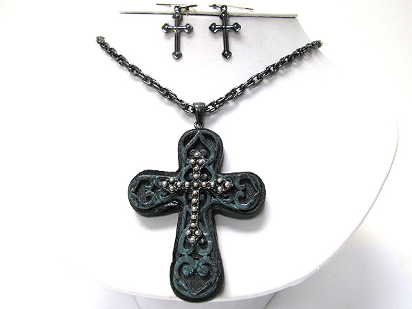 Antique style patina metal cross pendant necklace earrign set