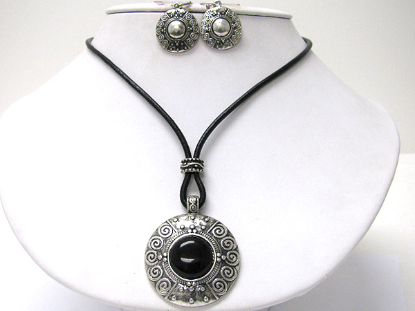 Natural stone and antique metal round medallion neckalce earring set