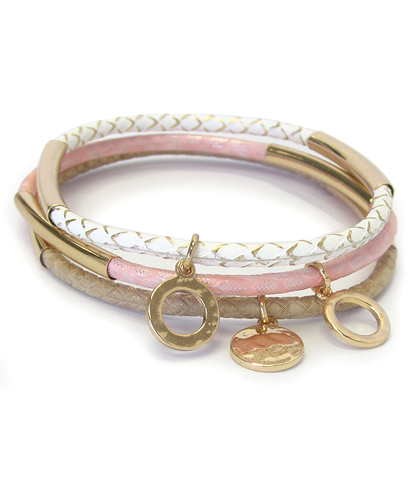 Metal disc charm triple leather band bracelet set