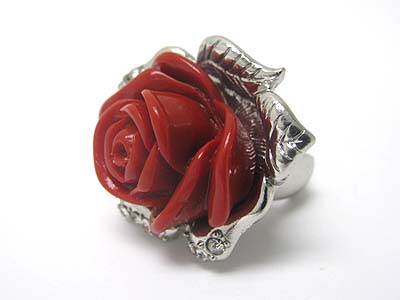 Acryl rose and crystal stud metal flower stretch ring