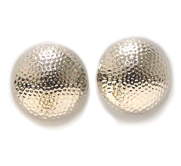 Metal pebble round puffy stud earring