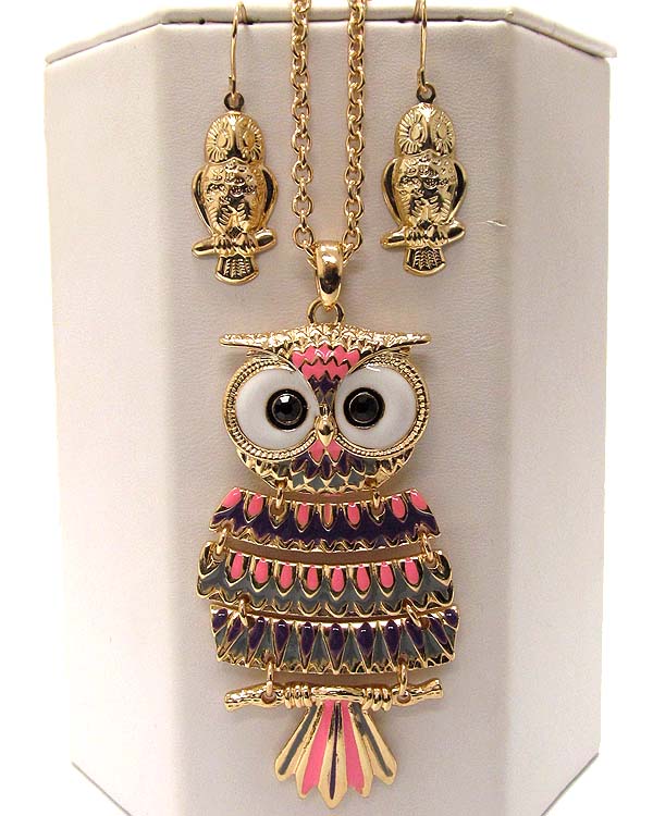 Crystal eyed large epoxy owl and long chain necklace earring set