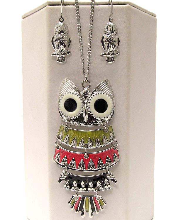 Crystal eyed large epoxy owl and long chain necklace earring set