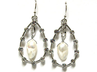 Crystal and freshwater pearl drop earring