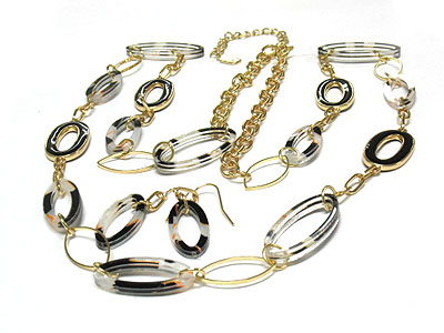 Synthetic and metal oval bead necklace and earring set