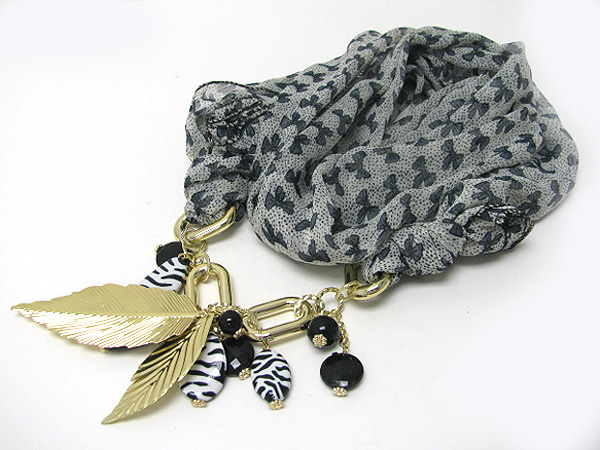 Multi bow small metal feather drop scarf