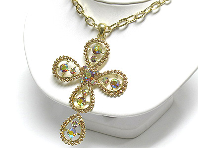 Crystal ropund edge cross necklace