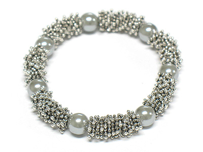 Pearl beads ball and metal cluster stretch bracelet