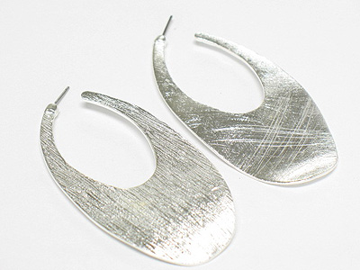 Forged scratch metal earring - brass metal