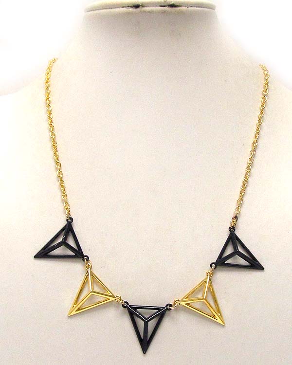 Multi spike link necklace