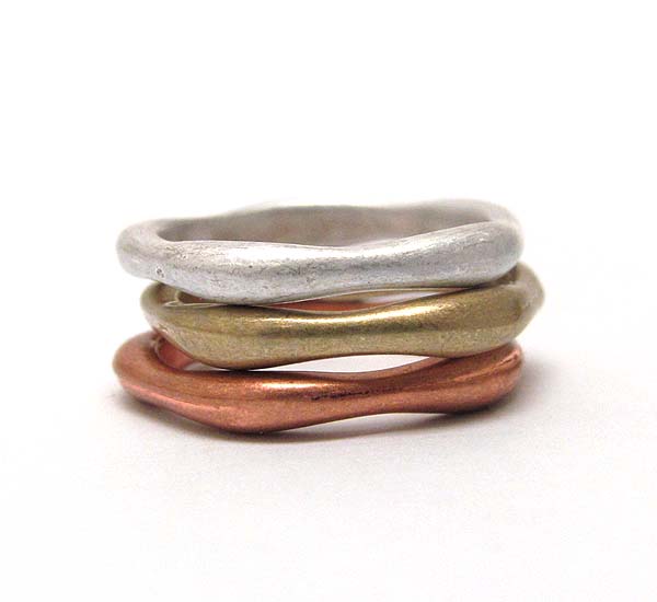 Tri-tone liquid metal 3 ring set