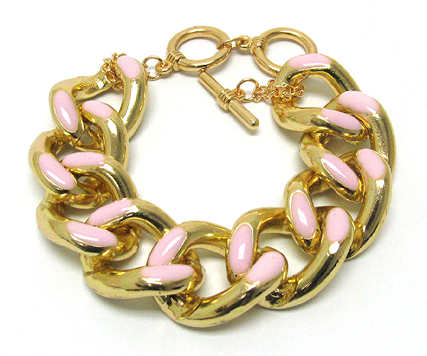 Metal with doted epoxy on thick chain link bracelet 