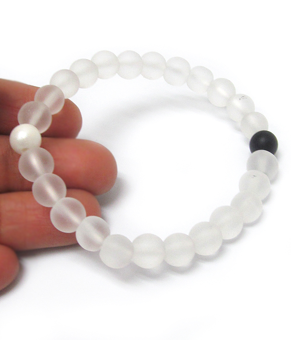 Designer style transparent ball stretch bracelet