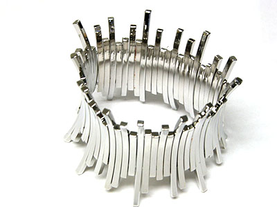 Metal bar stretch bracelet