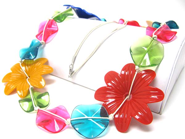 Acrylic flower and disk link long necklace earring set 