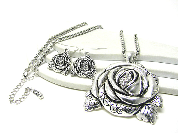 Metal chain drop crystal flower necklace earring set