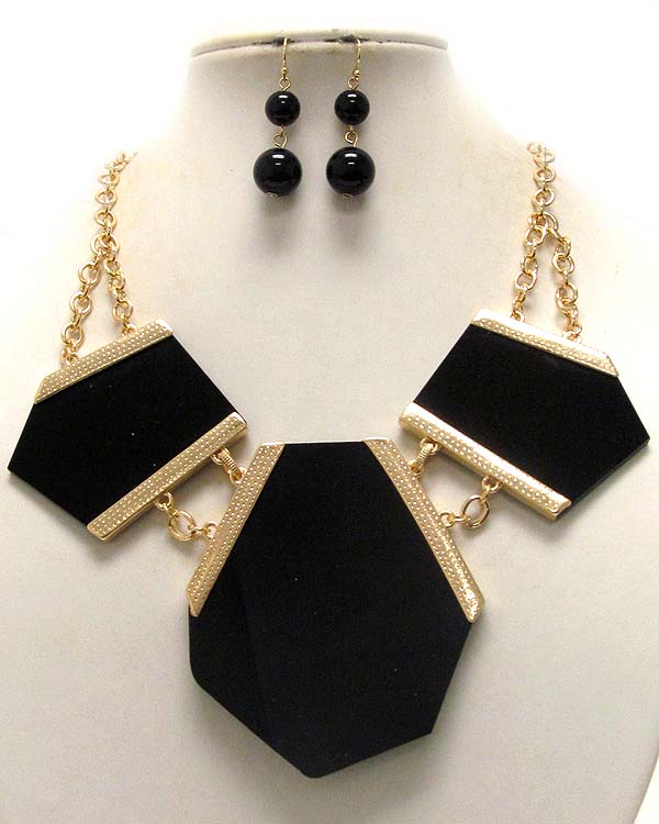 Architectural acrly three conetted oval with textered metal drop chain necklace earring set