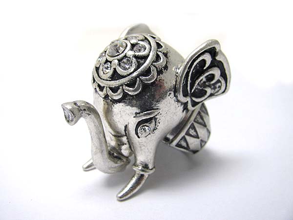 Crystal stud 3d elephant stretch ring