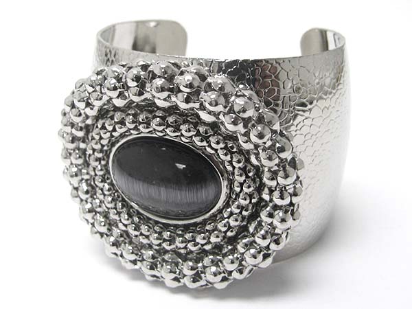 Acrylic stone and textured metal cuff bangle