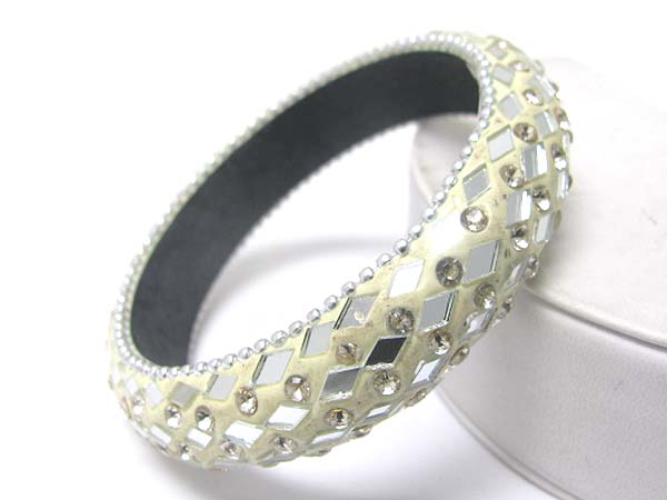 Crystal stud acrylic bangle